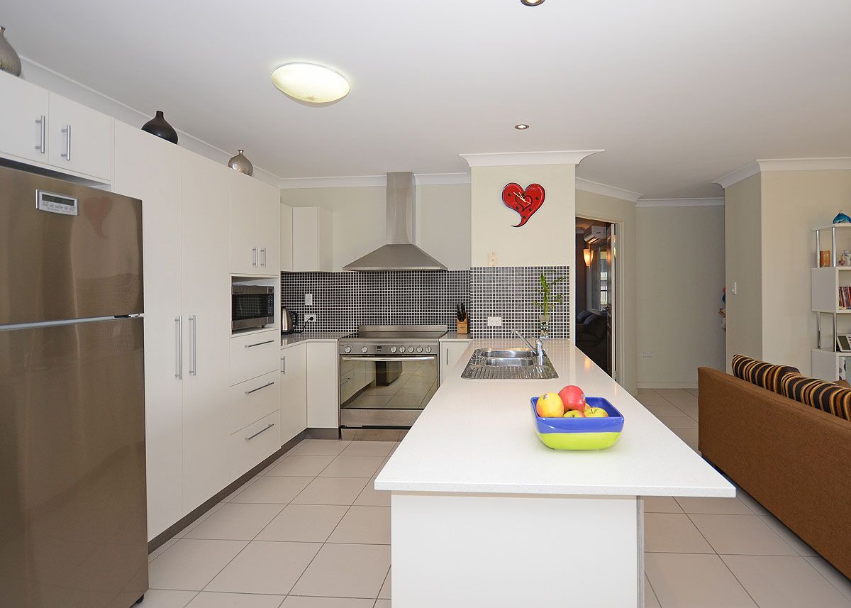 10 Harly Court, URRAWEEN, QLD 4655