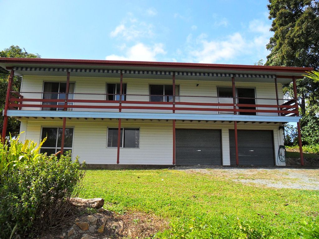 10 Eulbertie Avenue, EIMEO QLD 4740