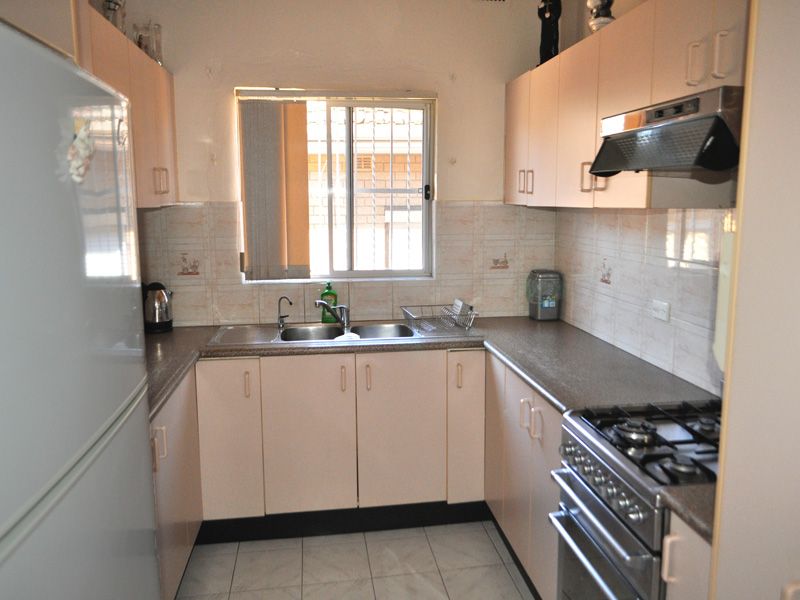 13 Griffiths Avenue, PUNCHBOWL, NSW 2196