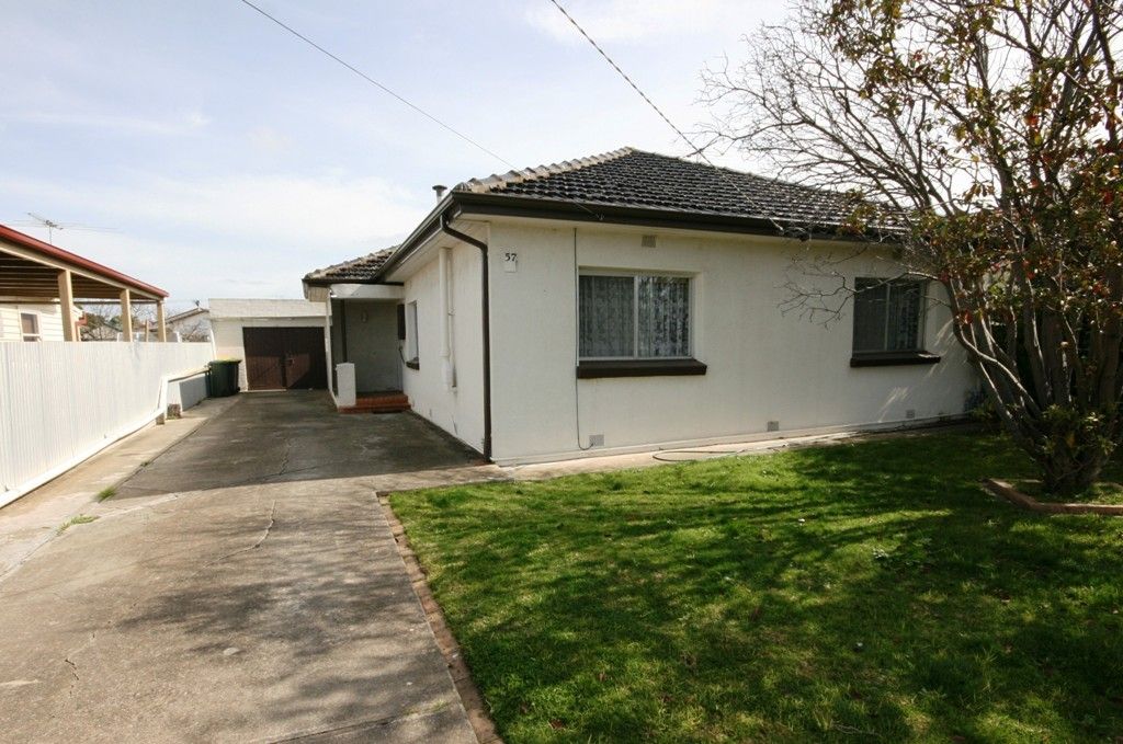 57 View Street, ST ALBANS VIC 3021