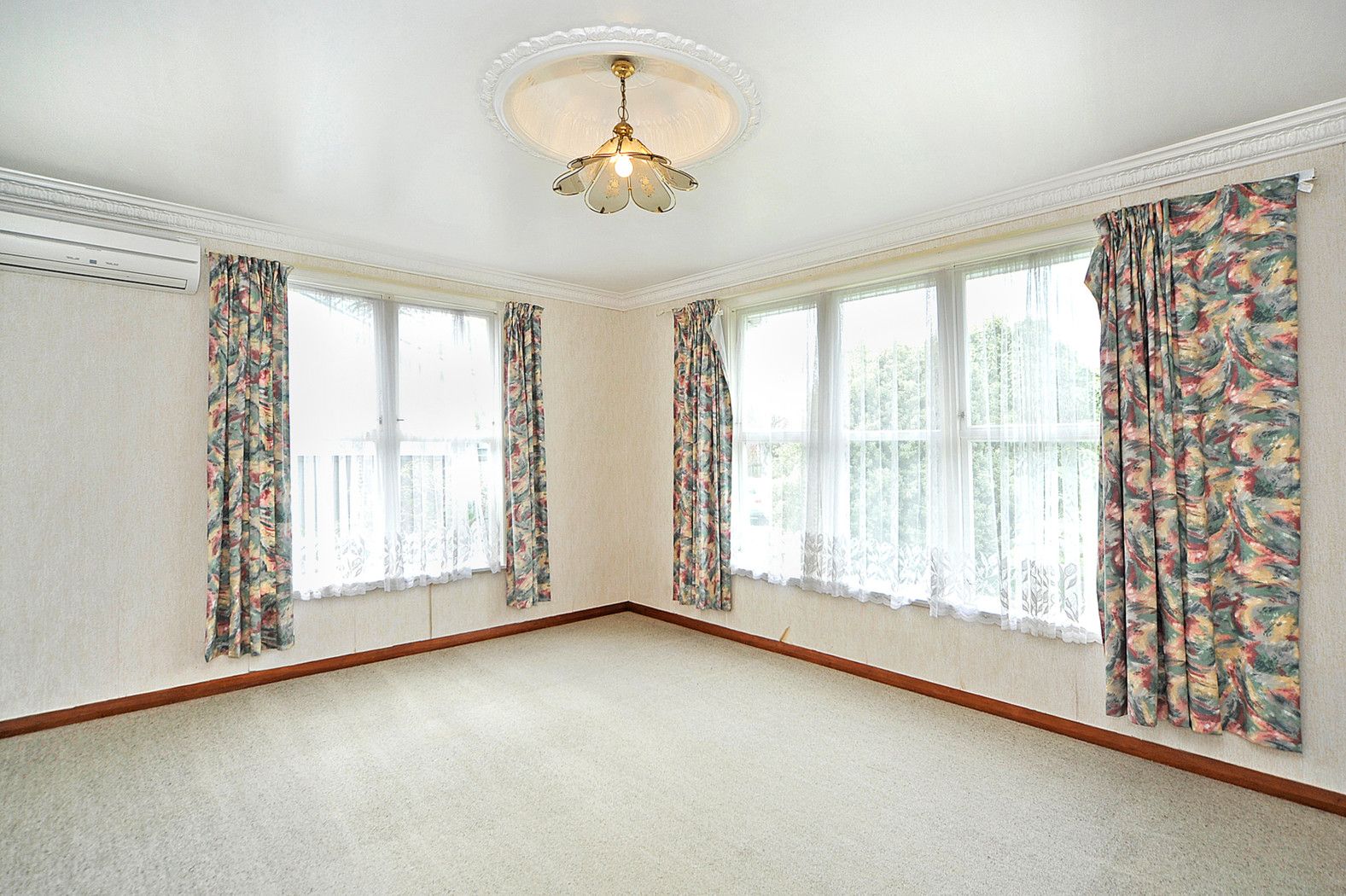 8 Exeter Crescent, TAKARO, Palmerston North City