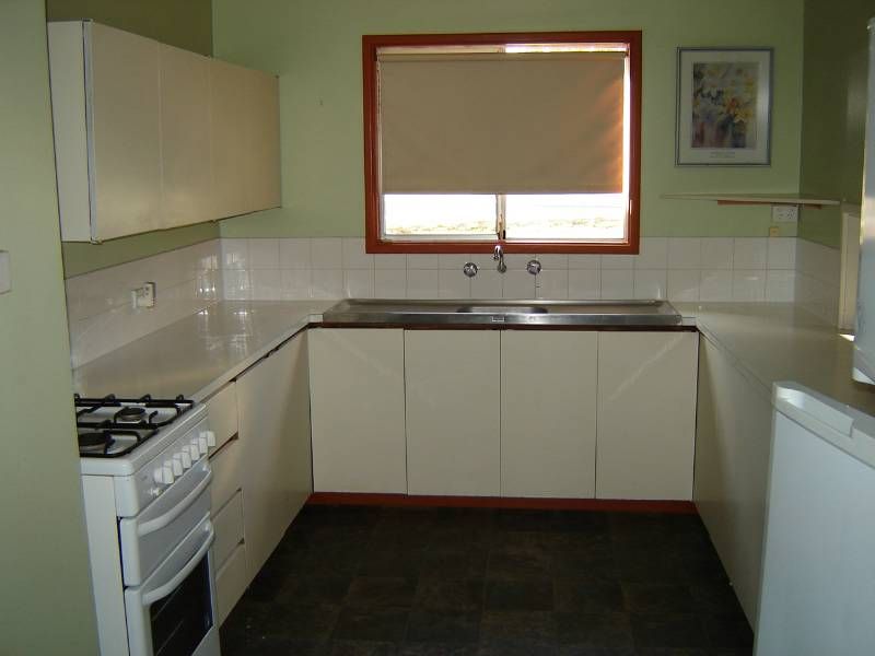 Lot 235, 6 McGowan Place, ENEABBA, WA 6518