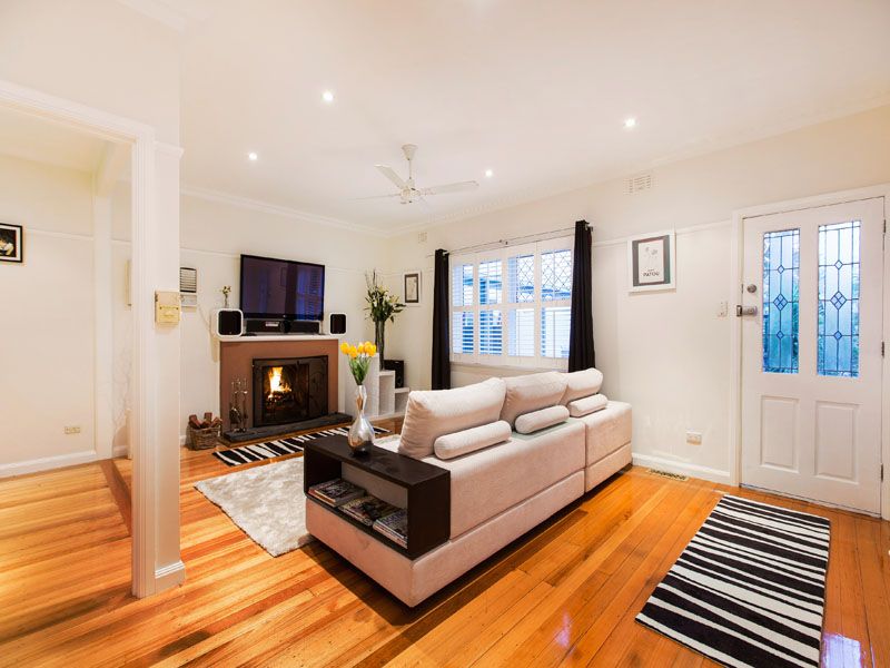 11 Bayliss Court, CHELTENHAM VIC 3192