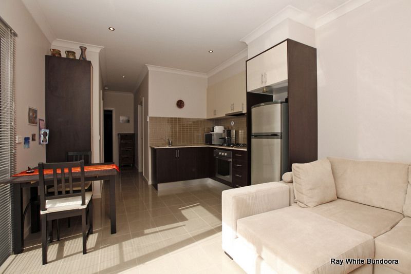 2/37 Cash Street, KINGSBURY, VIC 3083