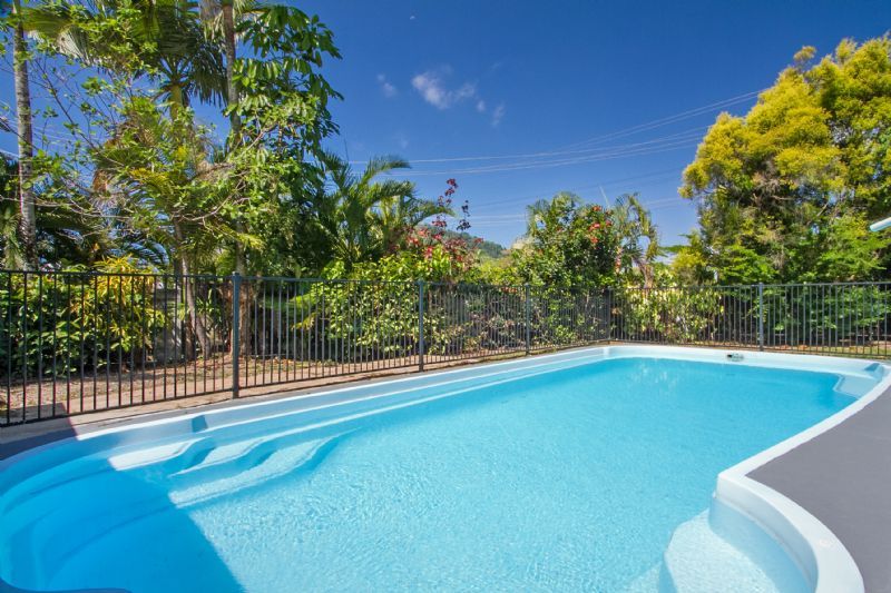 1 Cayley Street, TRINITY BEACH, QLD 4879