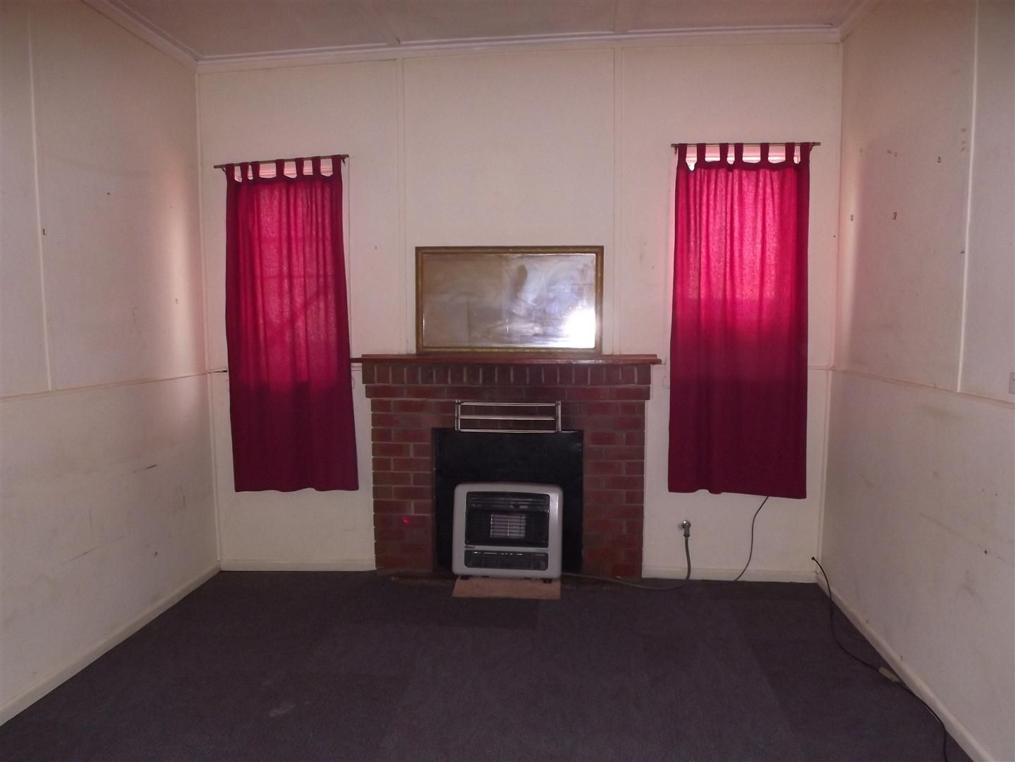 131 Euchie Street, PEAK HILL, NSW 2869