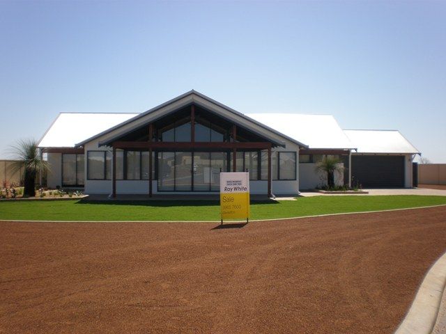 18 Essie Street, WANDINA, WA 6530