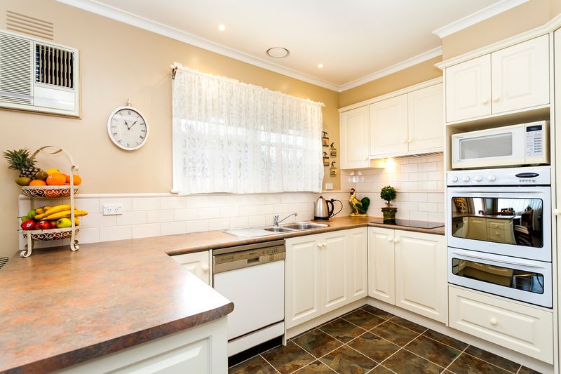 23 Pecten Avenue, WARRNAMBOOL, VIC 3280
