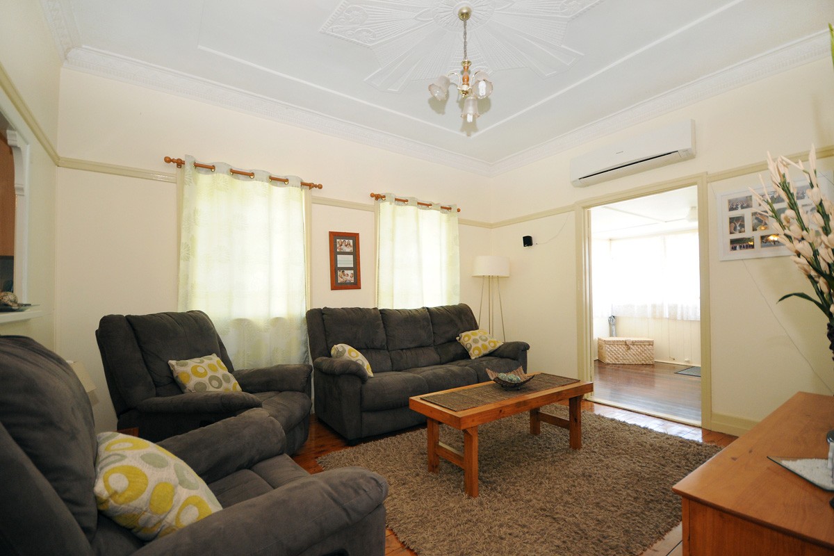 10 Brim Street, NEWTOWN, QLD 4350