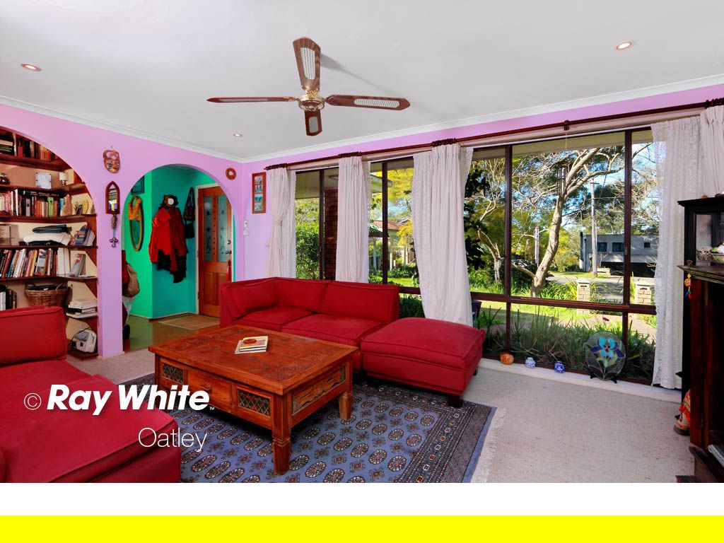 10 Wayne Avenue, LUGARNO, NSW 2210