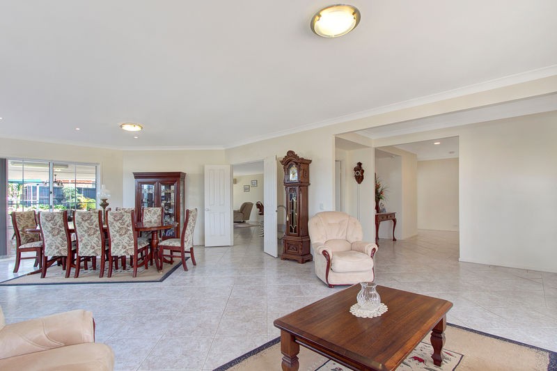 150 Horsley Drive, HORSLEY, NSW 2530