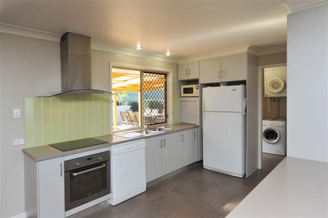 22 Schloss Court, WESTBROOK, QLD 4350