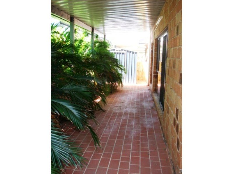 1 Bryce Court, REDCLIFFE, QLD 4020