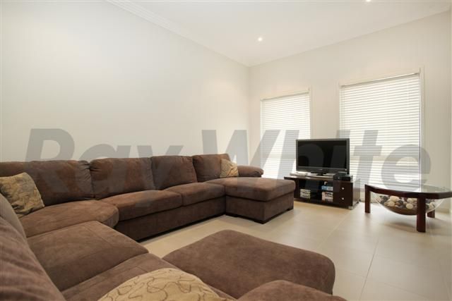 4 Curlew Court, GLENMORE PARK, NSW 2745