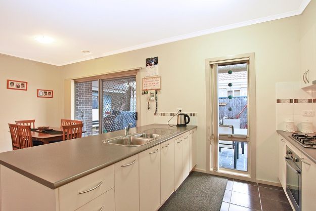 51 The Parkway, PAKENHAM, VIC 3810