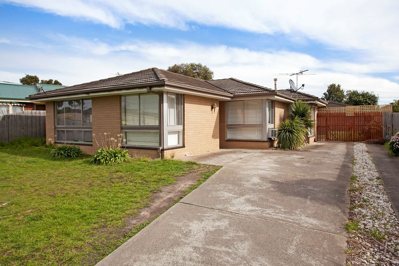 6 Loris Close, GROVEDALE, VIC 3216
