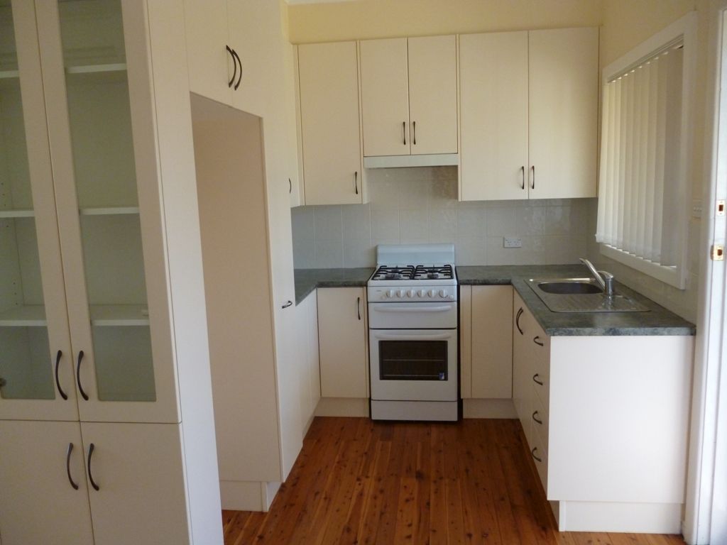 37 Tallawong Crescent, DAPTO, NSW 2530
