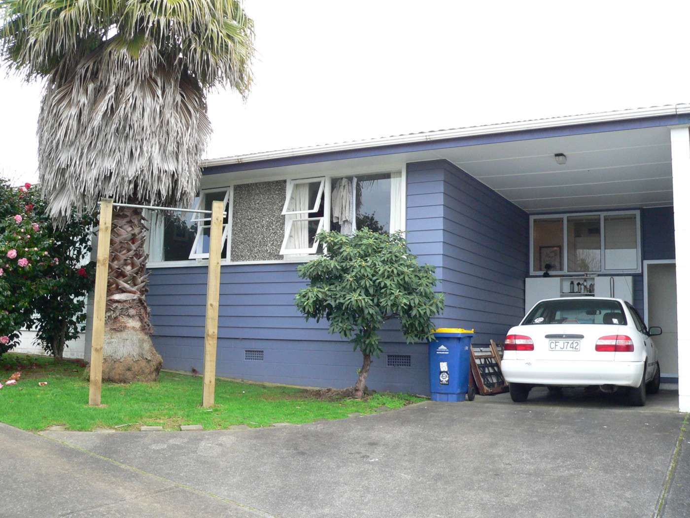 2/292 Wairau Road, Glenfield, North Shore City Real Estate Ray