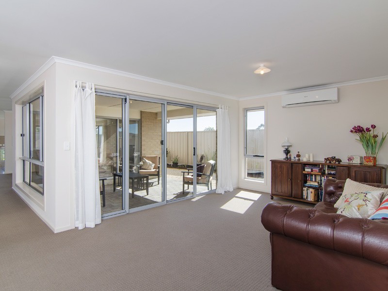 43 Belmont Crescent, MOUNT BARKER, SA 5251