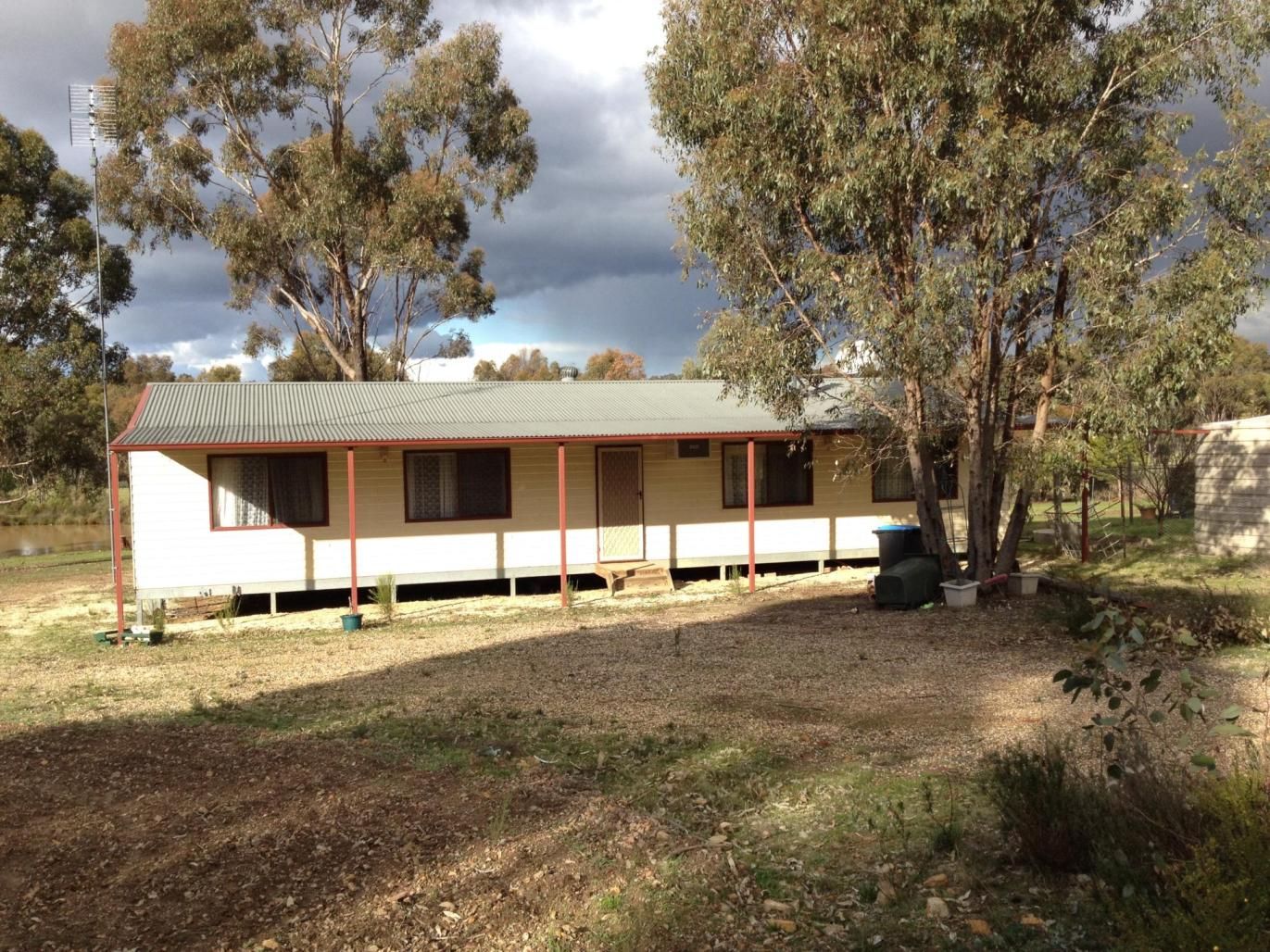 26 Hakea Court, Heathcote VIC 3523