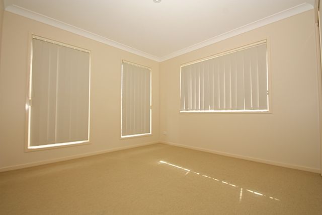51 Wanderer Crescent, SPRINGFIELD LAKES, QLD 4300