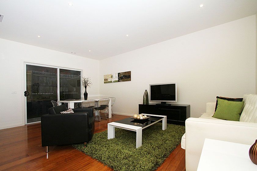2/63 Lane Crescent, RESERVOIR, VIC 3073