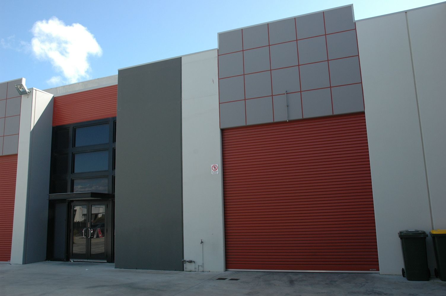 2/5 Solar Pass, BIBRA LAKE, WA 6163