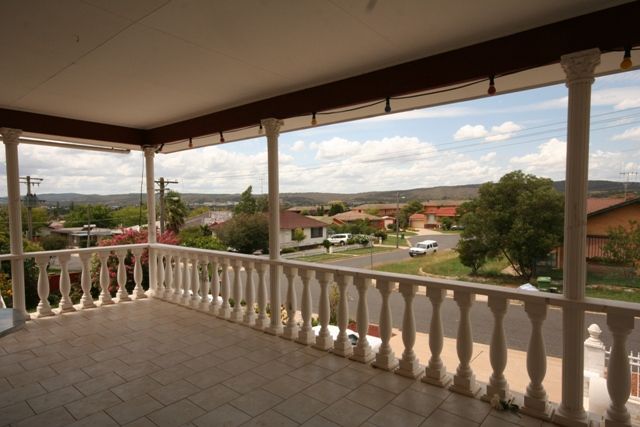 28A Christopher Crescent, QUEANBEYAN, NSW 2620