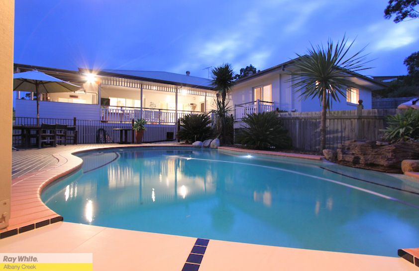 6 Heron Close, CASHMERE QLD 4500