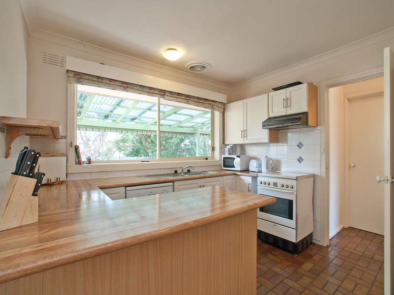 32 Glenelg Avenue, FRANKSTON, VIC 3199