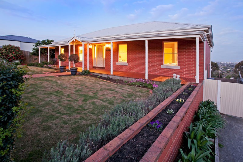 47 Victory Way, HIGHTON, VIC 3216