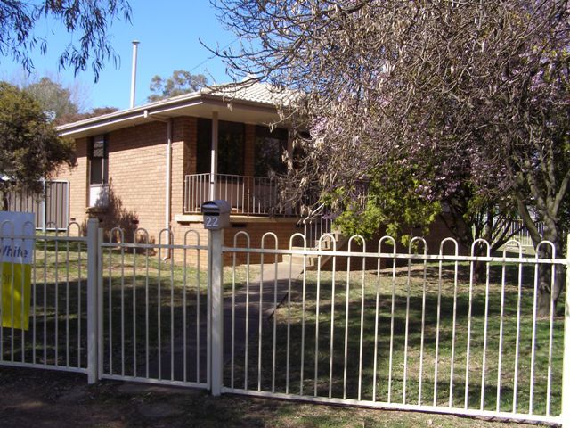 22 Amaroo Crescent, ORANGE NSW 2800