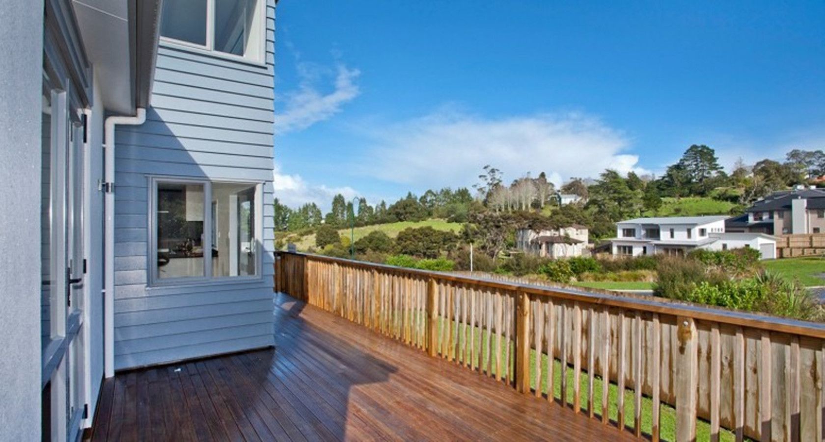 18 Bintulu Place, ALBANY, North Shore City