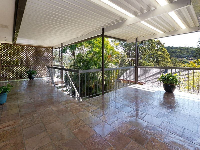 17 Dellwood Street, NATHAN, QLD 4111