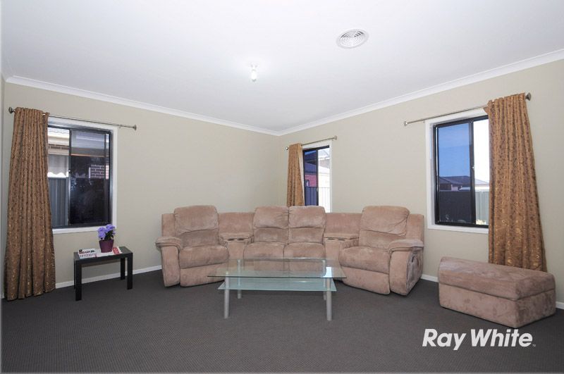 61 Datura Avenue, CRANBOURNE, VIC 3977