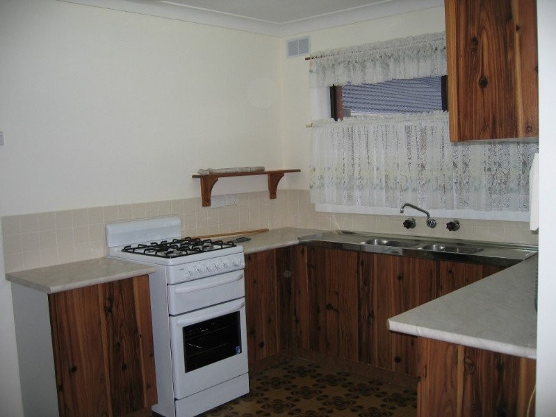 3/4 Normanby Street, HUGHESDALE, VIC 3166