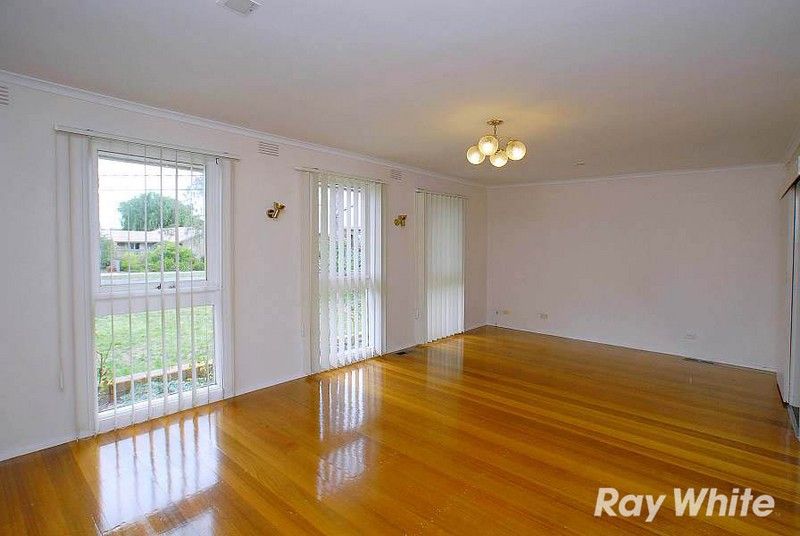 31 Dunbarton Drive, WANTIRNA, VIC 3152