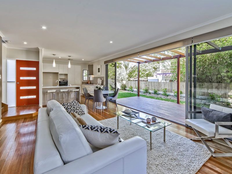 20 Barton Parade, BALMORAL QLD 4171