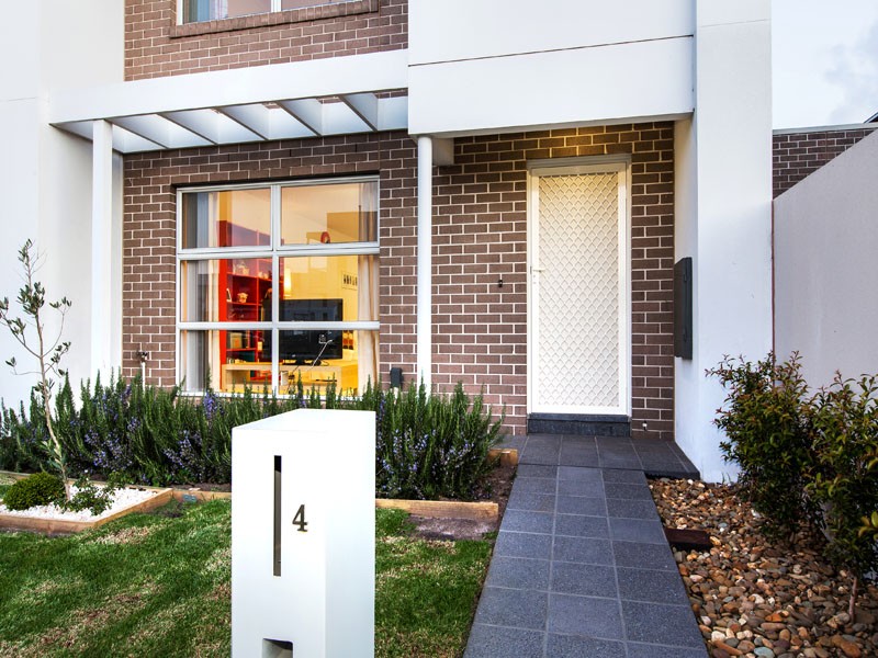 4 Jubilee Boulevard, WATERWAYS, VIC 3195