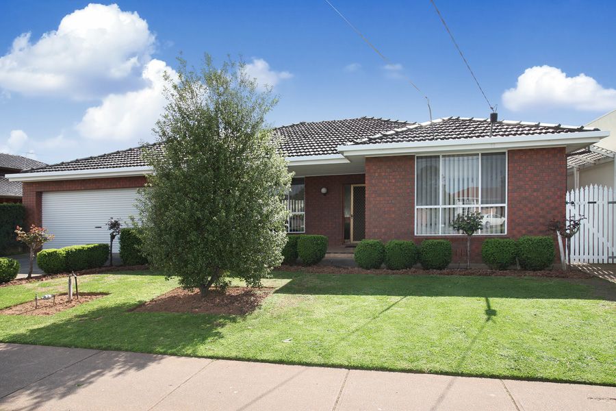 37 Shaws Road, WERRIBEE VIC 3030