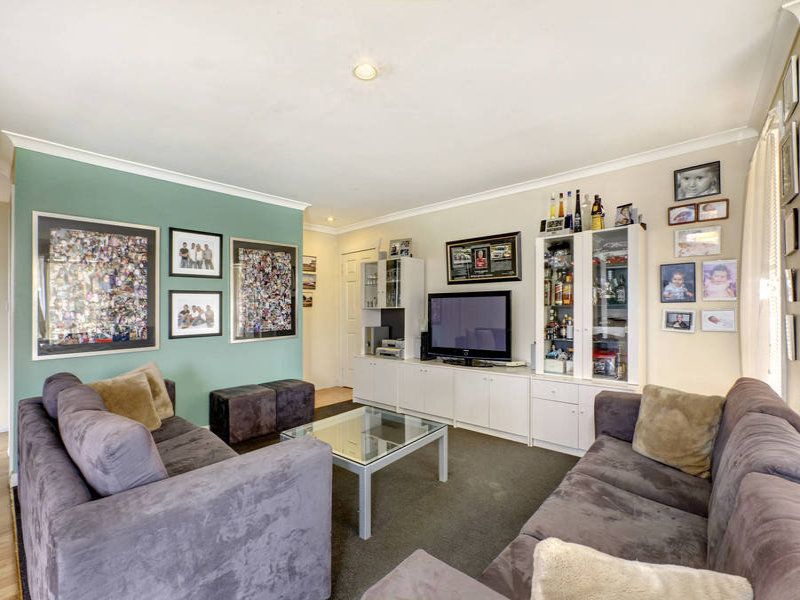 11 Charles Court, SYDENHAM, VIC 3037