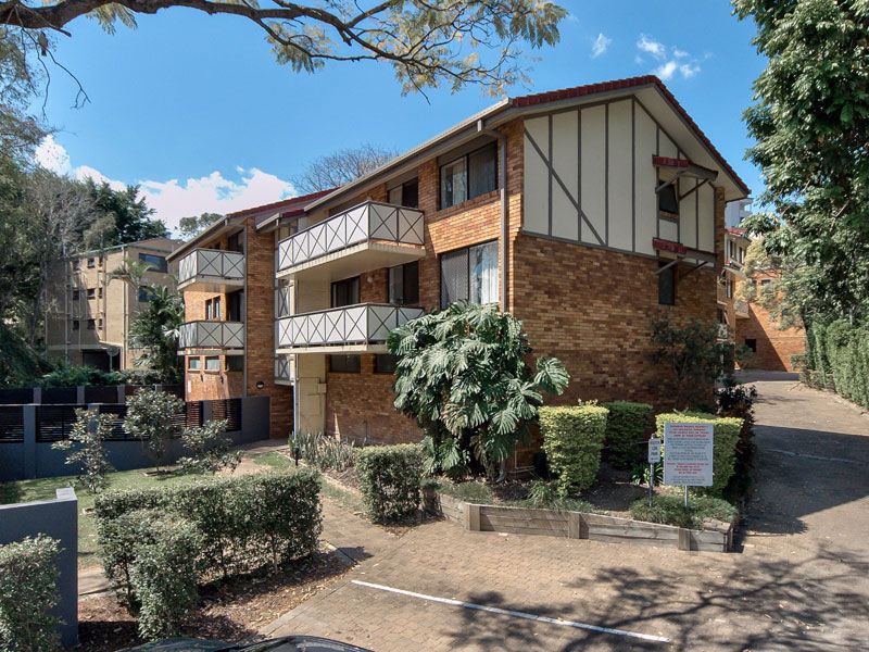 9 Land Street, TOOWONG QLD 4066