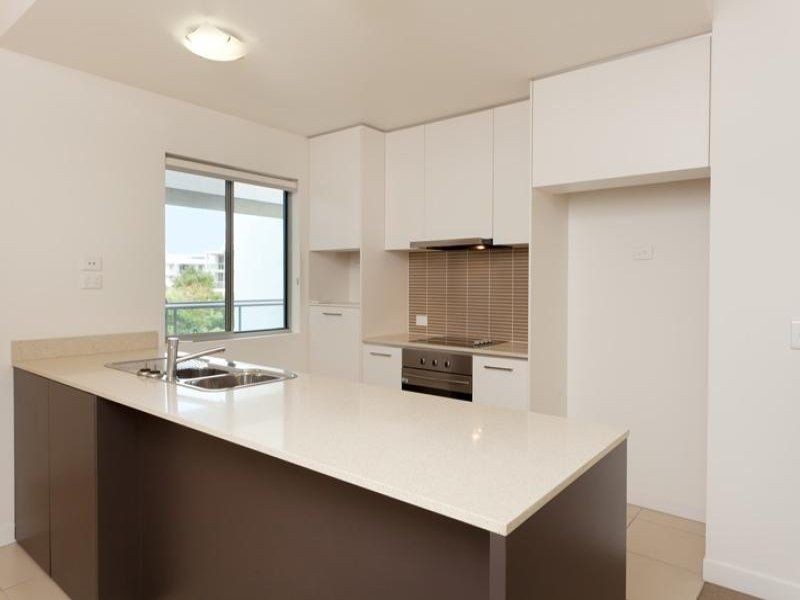 325/64 Sickle Avenue, HOPE ISLAND, QLD 4212
