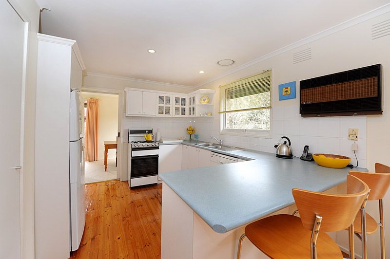 7 Bracken Court, FERNTREE GULLY, VIC 3156