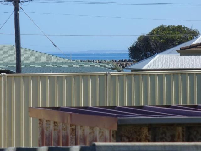 6 Healy Street, PORT DENISON, WA 6525