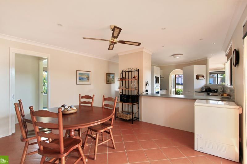 6 Federation Place, ALBION PARK, NSW 2527