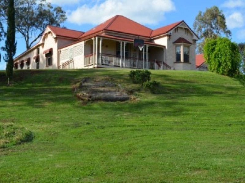 29 Farquharson Road, TOP CAMP, QLD 4350