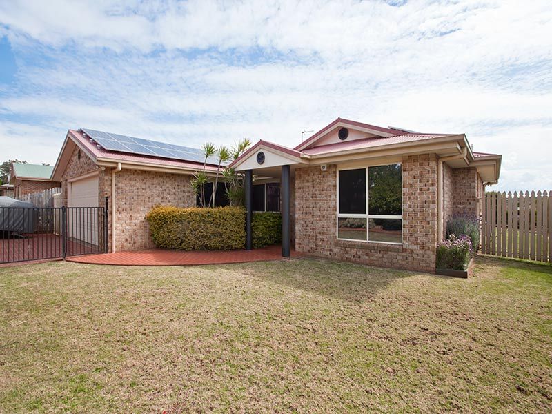 7 Poppy Court, Middle Ridge, QLD 4350