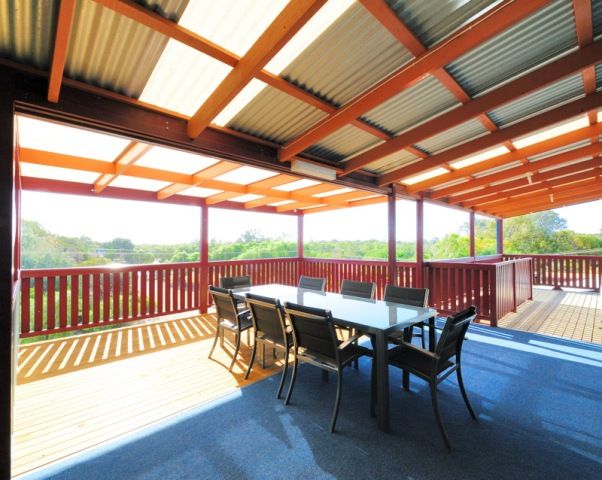 10 Parker Street, PORT DENISON, WA 6525