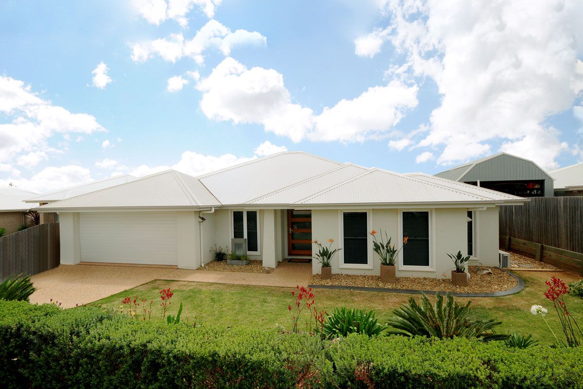 5 Saba Court, MIDDLE RIDGE QLD 4350